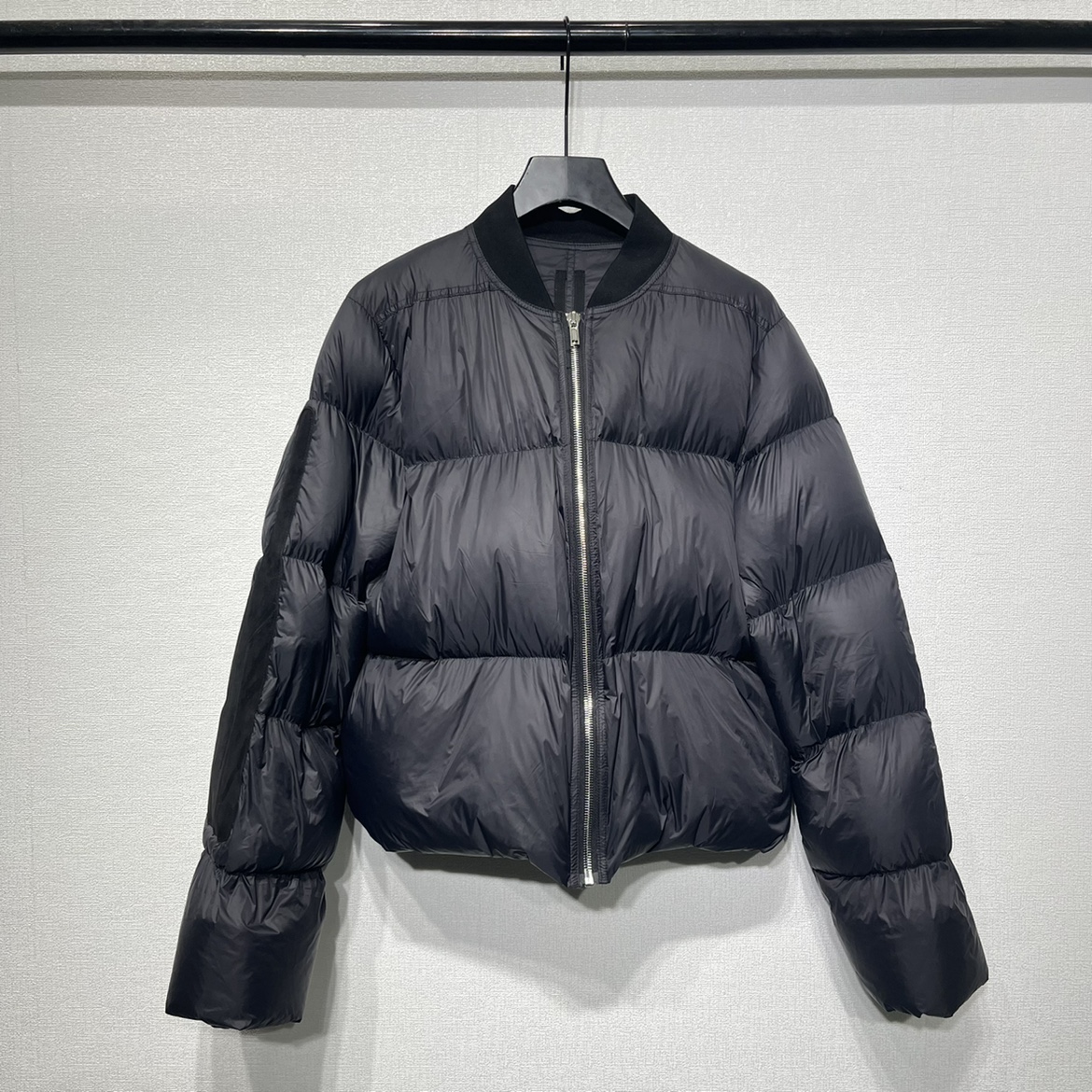 High Street Original Rick Men Down coats & jackets Thick Owens Jackets Women Outdoor Fill power Hooded Coat Warmest Down Jacket, Black
High Street Original Rick Men Down coats & jackets Thick Owens Jackets Women Outdoor Fill power Hooded Coat Warmest Down Jacket, Black