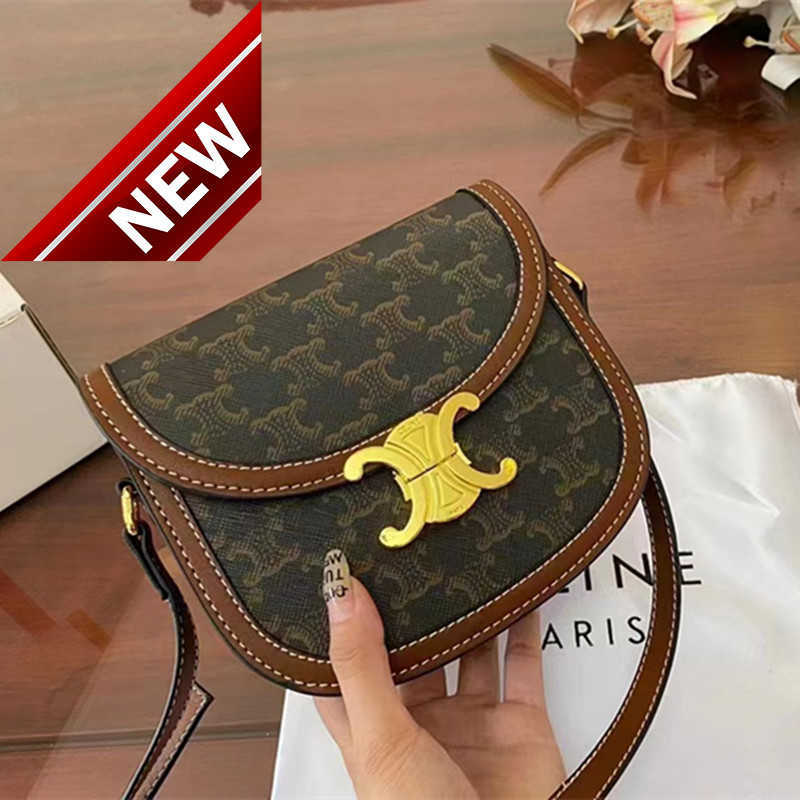 Women's Designer Bags 2023 New Triumphal Arch Saddle Teenbasace Horseshoe Cowhide Shoulder Cross Female Factory Direct Sales, Black7
Women's Designer Bags 2023 New Triumphal Arch Saddle Teenbasace Horseshoe Cowhide Shoulder Cross Female Factory Direct Sales, Black7