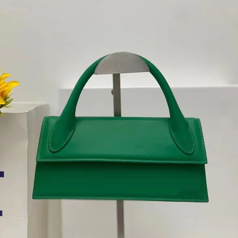 Luxury Handbag Shoulder Bags Leather Designers Jacquemu Hand Flap Velvet Bamnino plain Tote LE Bambino LONG Noeud Long Handle messenger bag With box, Apricot color
Luxury Handbag Shoulder Bags Leather Designers Jacquemu Hand Flap Velvet Bamnino plain Tote LE Bambino LONG Noeud Long Handle messenger bag With box, Apricot color