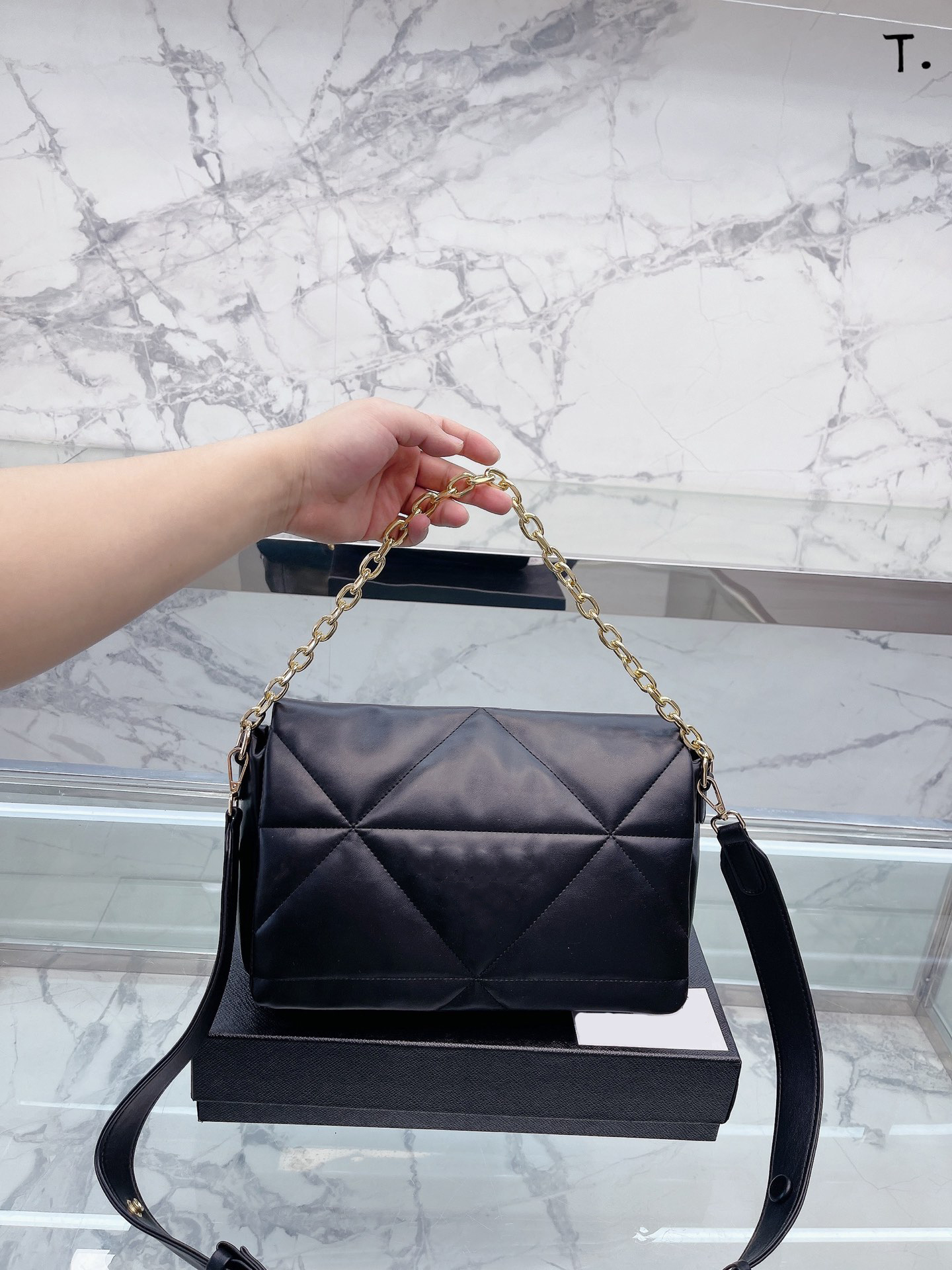 designer bags Handheld Messenger bagss Black cotton fabric flap shoulder bag Plain crossbody bag Triangle decorative women clutch, #1
designer bags Handheld Messenger bagss Black cotton fabric flap shoulder bag Plain crossbody bag Triangle decorative women clutch, #1