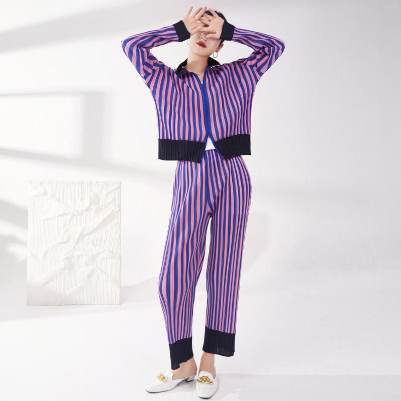Women's Two Piece Pants Stripes Pant Suits 2022 Miyake Pleated Woman Clothes Contrast Colour Patchwork Turn Down Collar Zipper Jacket, Blue
Women's Two Piece Pants Stripes Pant Suits 2022 Miyake Pleated Woman Clothes Contrast Colour Patchwork Turn Down Collar Zipper Jacket, Blue