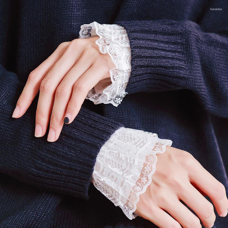 Knee Pads Retro Lace Fake Sleeve Female Arm Cover Gothic Black Detachable Sleeves Cuffs Multi Layer Ruffles Cuff Clothing Decorative
Knee Pads Retro Lace Fake Sleeve Female Arm Cover Gothic Black Detachable Sleeves Cuffs Multi Layer Ruffles Cuff Clothing Decorative