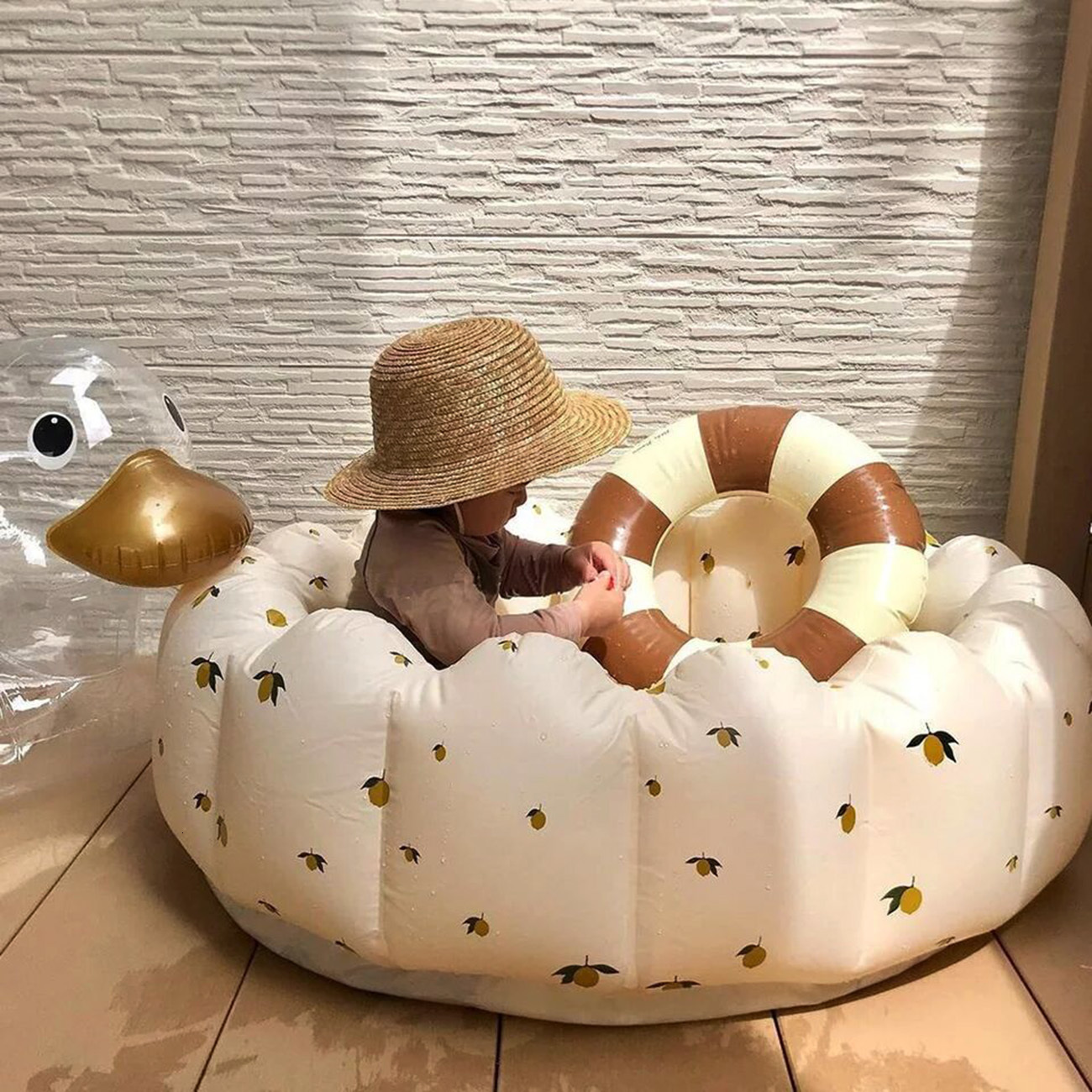 Sand Play Water Fun Baby Swimming Pool Portable Inflatable Children Round PVC Toddler Garden Game Bath Kid Paddling 221208
Sand Play Water Fun Baby Swimming Pool Portable Inflatable Children Round PVC Toddler Garden Game Bath Kid Paddling 221208