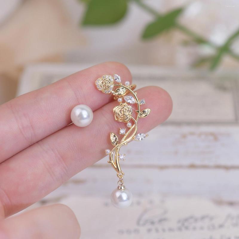 Dangle Earrings CHAIRYEE French Luxury 14K Real Gold Plated 3D Rose Charm For Women Fairy Zircon Hanging Flower Pearl Ear Stud
Dangle Earrings CHAIRYEE French Luxury 14K Real Gold Plated 3D Rose Charm For Women Fairy Zircon Hanging Flower Pearl Ear Stud