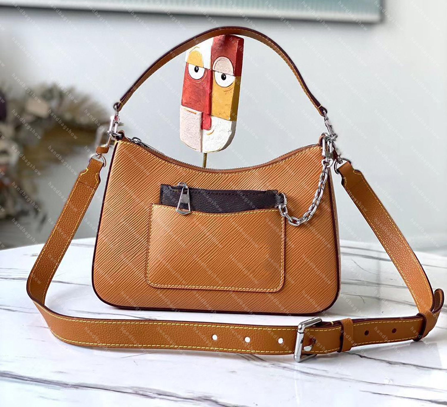Marelle tote Handbag Gold Miel Quartz White Black Water Ripple Bags Grained Leather Honey Gold Cross Body Bag Designers Womens Handbags Purses M80794
Marelle tote Handbag Gold Miel Quartz White Black Water Ripple Bags Grained Leather Honey Gold Cross Body Bag Designers Womens Handbags Purses M80794