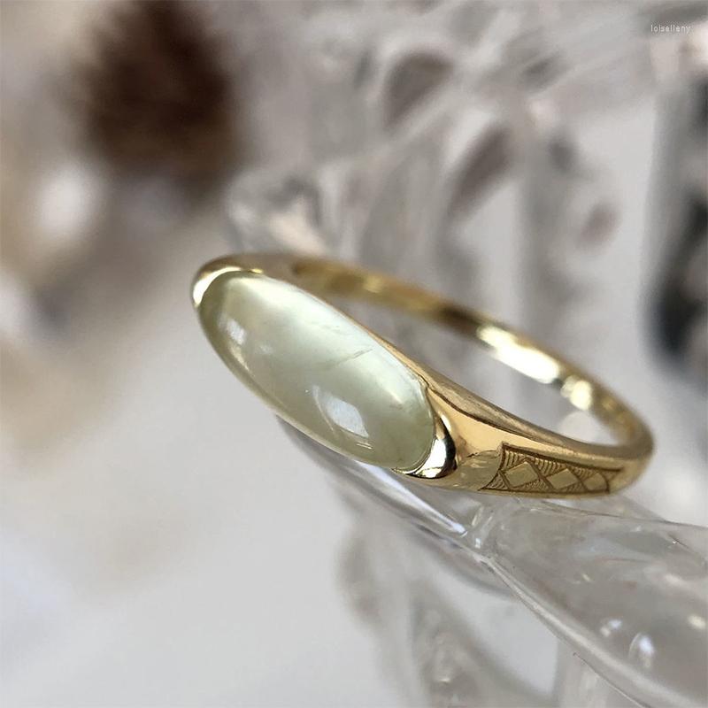 Cluster Rings Unique Craftsmanship Silver Inlaid Oval Grape Stone For Women Opening Adjustable Simple Fashion Elegant Engagement Jewelry
Cluster Rings Unique Craftsmanship Silver Inlaid Oval Grape Stone For Women Opening Adjustable Simple Fashion Elegant Engagement Jewelry