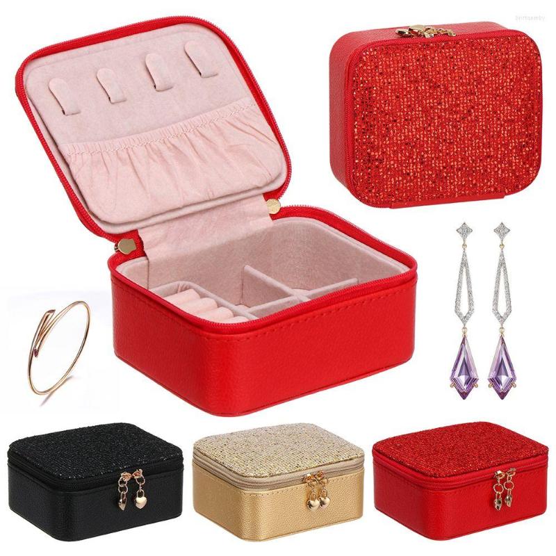 Jewelry Pouches Fashion Luxury Sequined Glitter PU Leather Box Zipper Closure Ring Necklace Bracelet Storage Display
Jewelry Pouches Fashion Luxury Sequined Glitter PU Leather Box Zipper Closure Ring Necklace Bracelet Storage Display