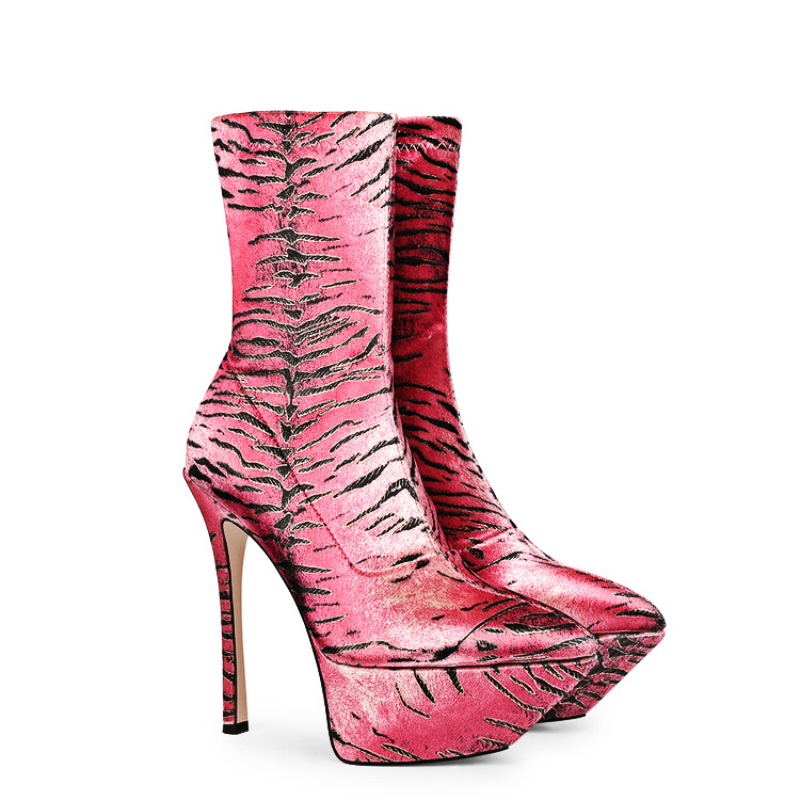 2022 European and American Fashion Women's New Sexy Pointed Platform Super High Heel Elegant Women's Slim Heel Short Boots Printed Snake Elastic Slim Boots Large, Shoe box packaging
2022 European and American Fashion Women's New Sexy Pointed Platform Super High Heel Elegant Women's Slim Heel Short Boots Printed Snake Elastic Slim Boots Large, Shoe box packaging