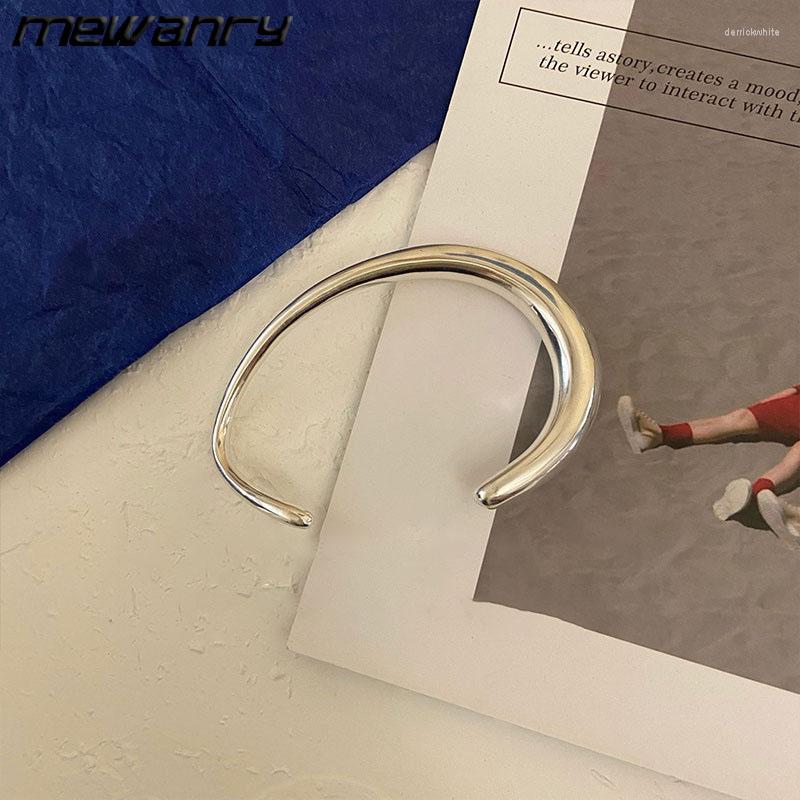 Link Bracelets Mewanry Silver Color S-shaped Bracelet For Women Smooth Surface Minimalist Fashion Elegant Party Jewelry Birthday Gifts
Link Bracelets Mewanry Silver Color S-shaped Bracelet For Women Smooth Surface Minimalist Fashion Elegant Party Jewelry Birthday Gifts