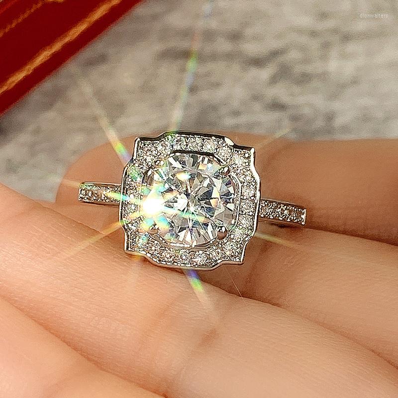 Wedding Rings CAOSHI Stylish Luxury Women's Finger With Brilliant CZ Exquisite Design Female Bands Chic Engagement Accessories
Wedding Rings CAOSHI Stylish Luxury Women's Finger With Brilliant CZ Exquisite Design Female Bands Chic Engagement Accessories