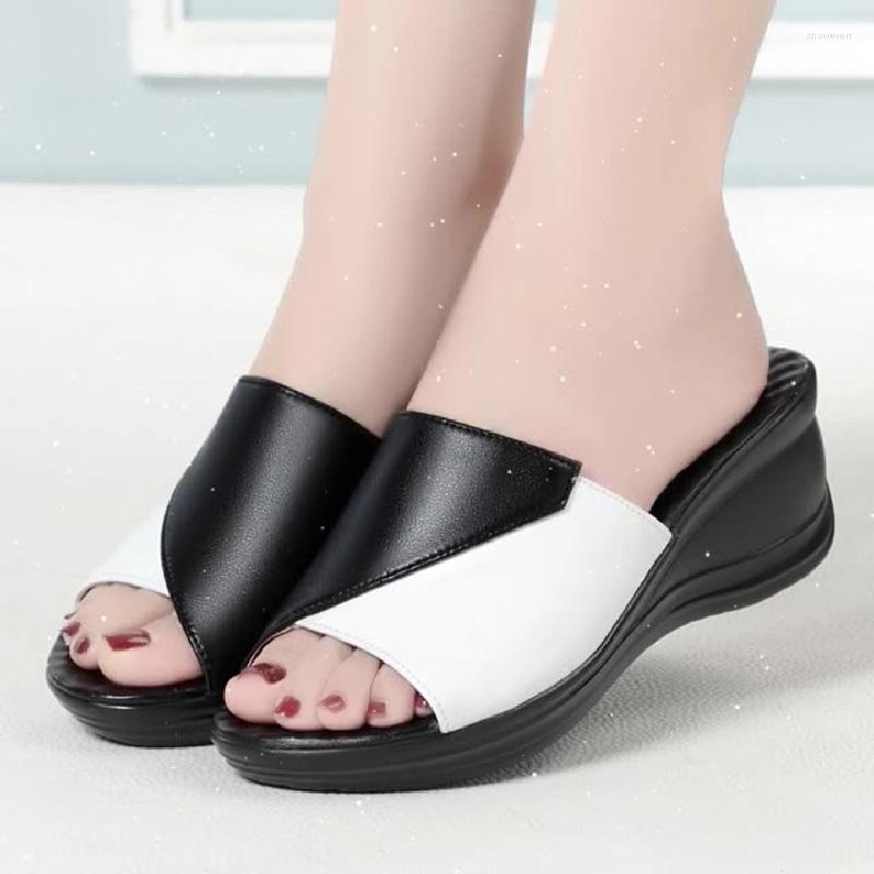 Slippers Summer Outside Leisure Wedges Peep Toe Platform Cutout Mixed Colors Plus Size 42 43 Genuine Leather Women Gladiator, Black
Slippers Summer Outside Leisure Wedges Peep Toe Platform Cutout Mixed Colors Plus Size 42 43 Genuine Leather Women Gladiator, Black