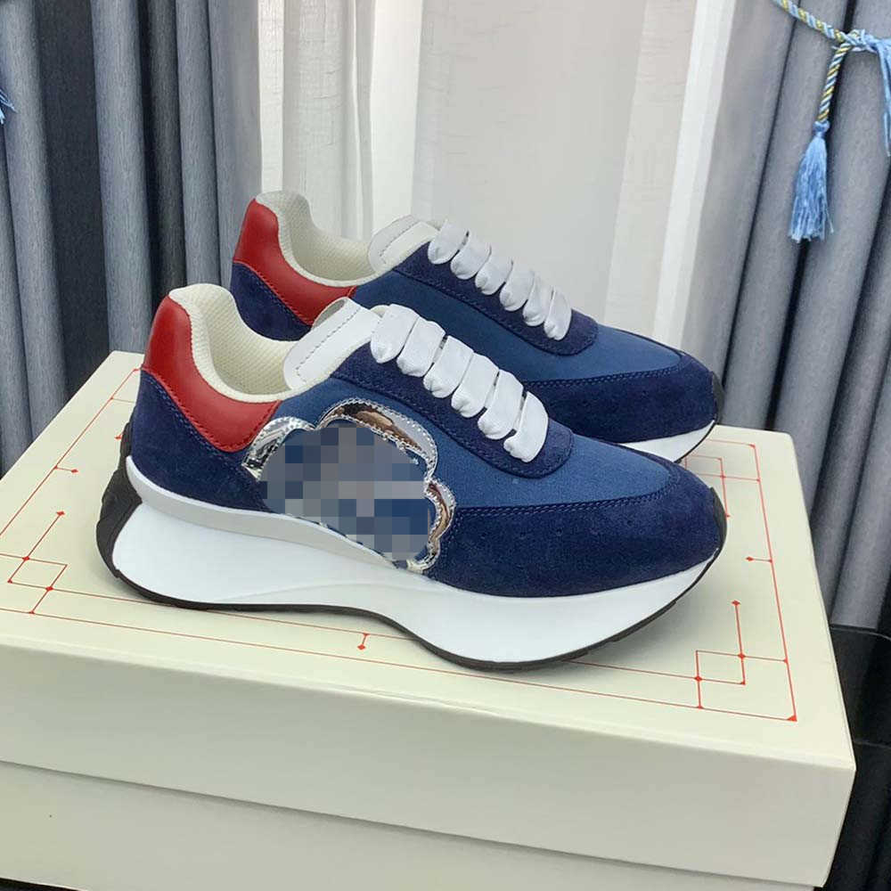 Shoes Luxury MC Sprint Runner sneakers Men Women Casual Leather Outdoor Anagram casual embossing Low Top White Black Pink queen Trainers 34-46
Shoes Luxury MC Sprint Runner sneakers Men Women Casual Leather Outdoor Anagram casual embossing Low Top White Black Pink queen Trainers 34-46