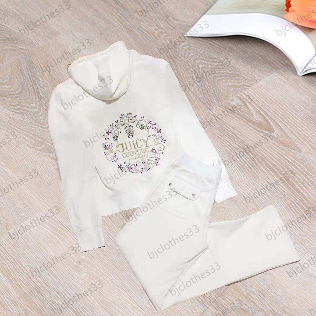 Juicy Tracksuit Womens Two Piece Pant Brand Back Gold Ornament Floral Letter Logo Hoded Regular Tops Pocket Decoration Loose Casual Pants Women Clothing 12 Colors, 21
Juicy Tracksuit Womens Two Piece Pant Brand Back Gold Ornament Floral Letter Logo Hoded Regular Tops Pocket Decoration Loose Casual Pants Women Clothing 12 Colors, 21