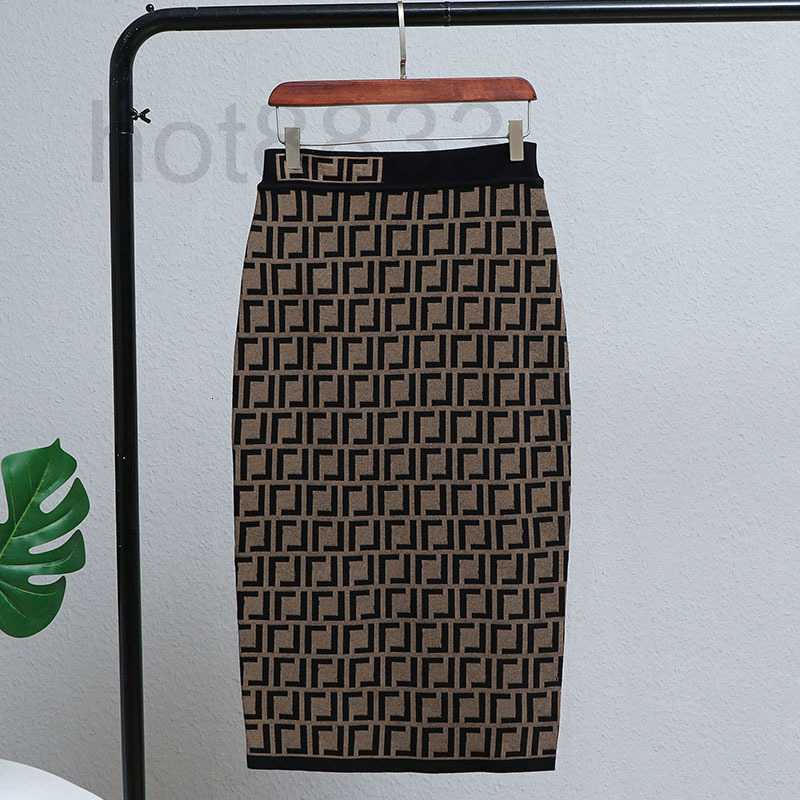 Women' Sweaters Designer Autumn and Winter 2022 New A-line Skirt Letter Hip Wrap Half Knitted E7ET, Brown2
Women' Sweaters Designer Autumn and Winter 2022 New A-line Skirt Letter Hip Wrap Half Knitted E7ET, Brown2