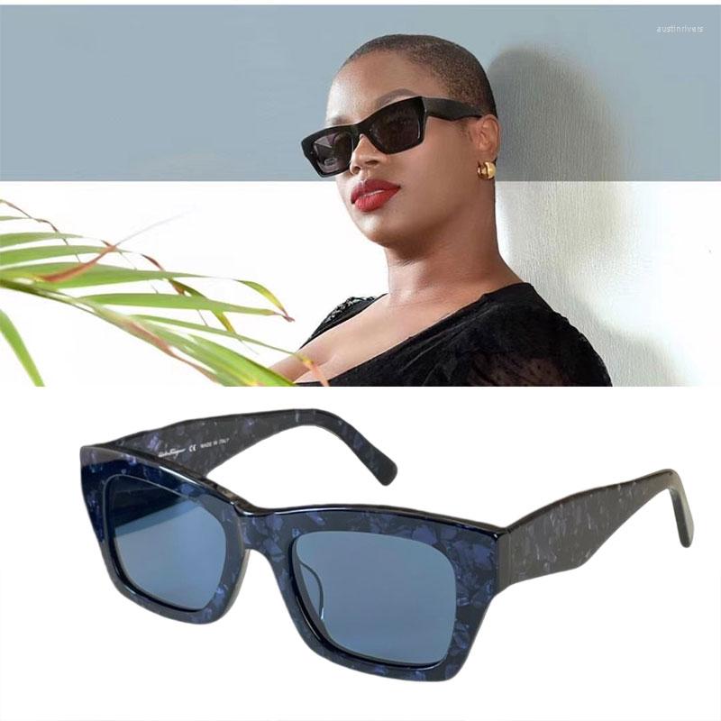 Sunglasses 2022 Fashion Designer Square Women Vintage Driving Sun Glasses Big Frame Shades Black Lady UV4
Sunglasses 2022 Fashion Designer Square Women Vintage Driving Sun Glasses Big Frame Shades Black Lady UV4