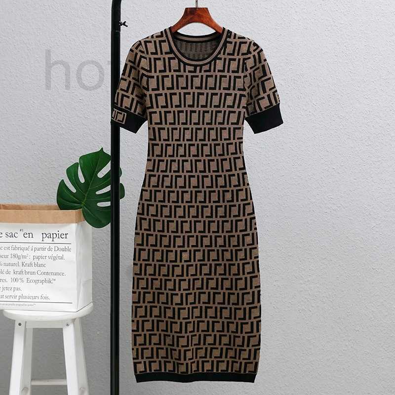 Women' Sweaters Designer Autumn and Winter 2022 New Lettering Slim Round Neck Pullover Medium Long Knitted Short Sleeve Dress Women V3ZU, Brown
Women' Sweaters Designer Autumn and Winter 2022 New Lettering Slim Round Neck Pullover Medium Long Knitted Short Sleeve Dress Women V3ZU, Brown