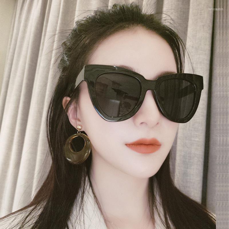 Sunglasses Butterfly Luxury Oversized High Quality Women Fashion 2022 Mens Brand Designer UV400
Sunglasses Butterfly Luxury Oversized High Quality Women Fashion 2022 Mens Brand Designer UV400