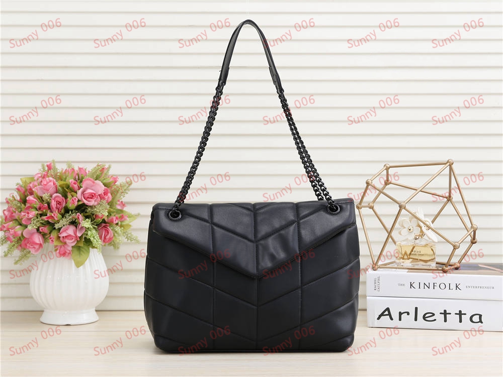 Double Chain Shoulder Bag Women Black Purses Designer Handbag Autumn Winter Collection Luxury Fashion Bag Satchel
Double Chain Shoulder Bag Women Black Purses Designer Handbag Autumn Winter Collection Luxury Fashion Bag Satchel