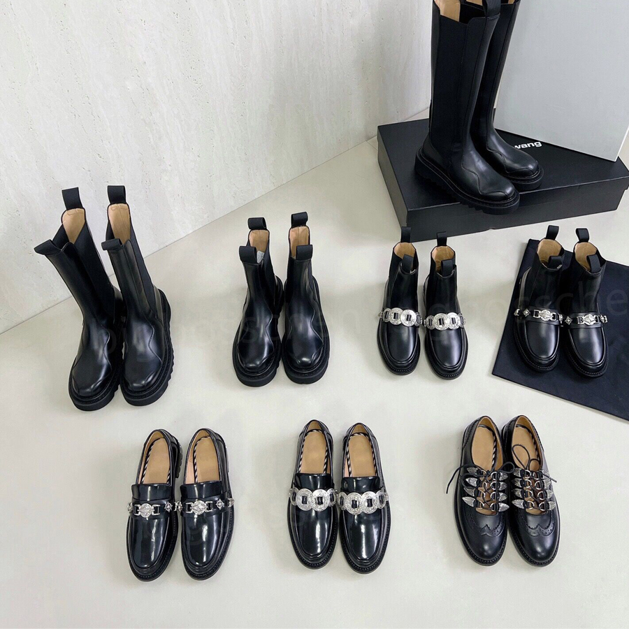 Toga short boots women's Chelsea Martin boots designer classic badge metal buckle round head sleeve anti-slip square heel punk wind black biker fashion shoes size 35-41, Black and gold buckle
Toga short boots women's Chelsea Martin boots designer classic badge metal buckle round head sleeve anti-slip square heel punk wind black biker fashion shoes size 35-41, Black and gold buckle