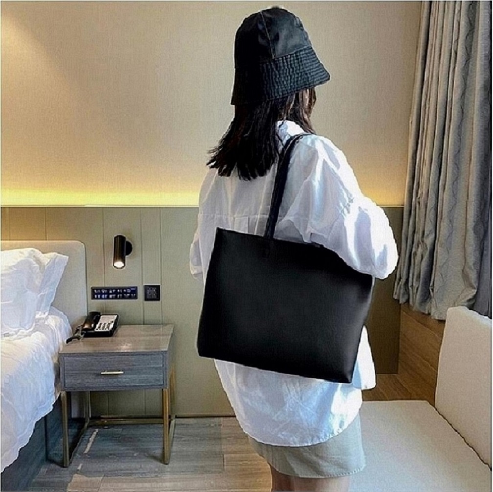 Bags M41938 Empreinte folding wallet lychee pattern Bags sdas Bag card package coin purse, Black
Bags M41938 Empreinte folding wallet lychee pattern Bags sdas Bag card package coin purse, Black