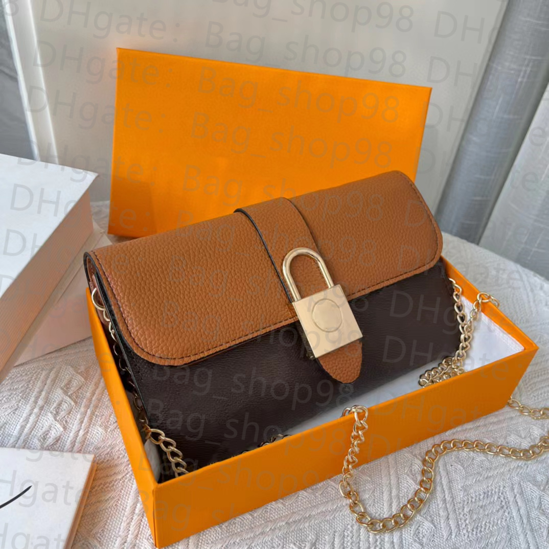 shoulder bag chain flap women bag color contrast lock metal clasp LOGO crossbody bag large capacity designer wholesale, Green
shoulder bag chain flap women bag color contrast lock metal clasp LOGO crossbody bag large capacity designer wholesale, Green