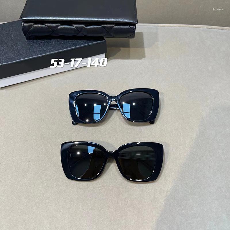 Sunglasses 2022 Designer Ladies 5422-B Women Oval Vintage Driving Sun Glasses UV400 Protection Eyewear With Box
Sunglasses 2022 Designer Ladies 5422-B Women Oval Vintage Driving Sun Glasses UV400 Protection Eyewear With Box