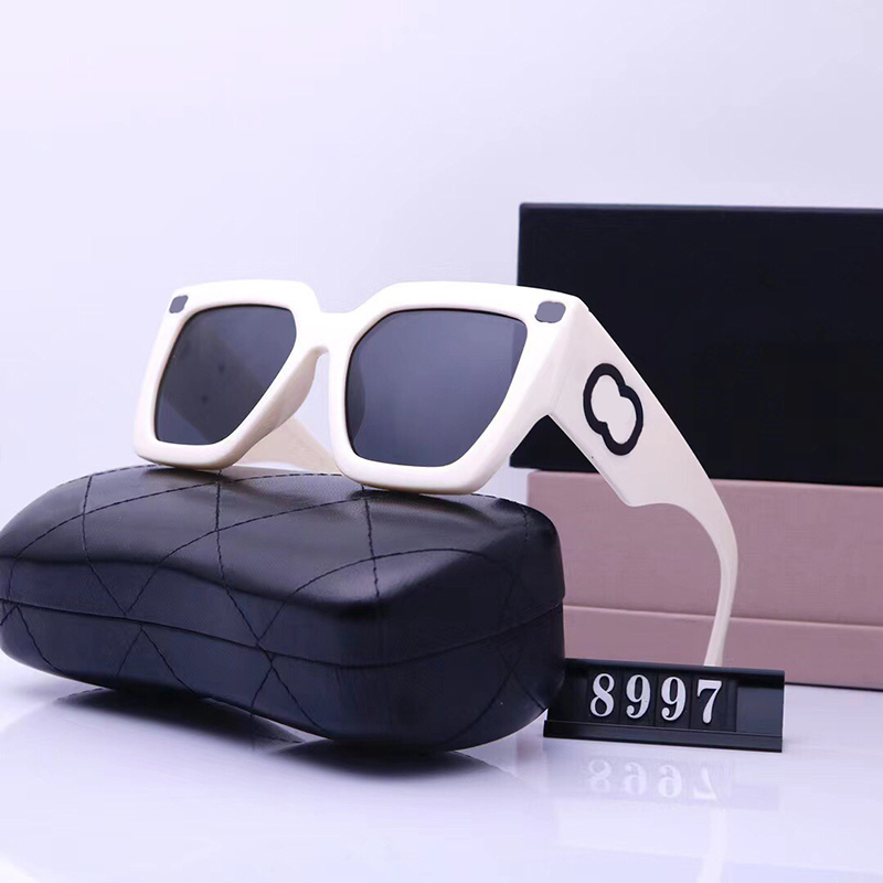 Designer Sunglasses For Women Mens Letter Luxury Sun Glasses Woman Polarized Driving Sunglass Fashion Eyeglasses Glasses Full Frame 221281D
Designer Sunglasses For Women Mens Letter Luxury Sun Glasses Woman Polarized Driving Sunglass Fashion Eyeglasses Glasses Full Frame 221281D