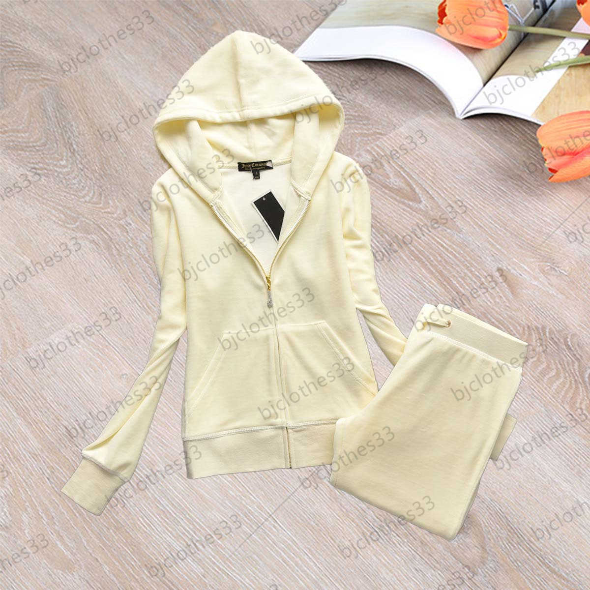 Juicy Tracksuit Womens Two Piece Pants Back Diamond Crown Print Pockets Regular Hooded Zipper Cardigan Loose Bell Bottom Pant Designer Brand Women Apparel 6 Colors
Juicy Tracksuit Womens Two Piece Pants Back Diamond Crown Print Pockets Regular Hooded Zipper Cardigan Loose Bell Bottom Pant Designer Brand Women Apparel 6 Colors