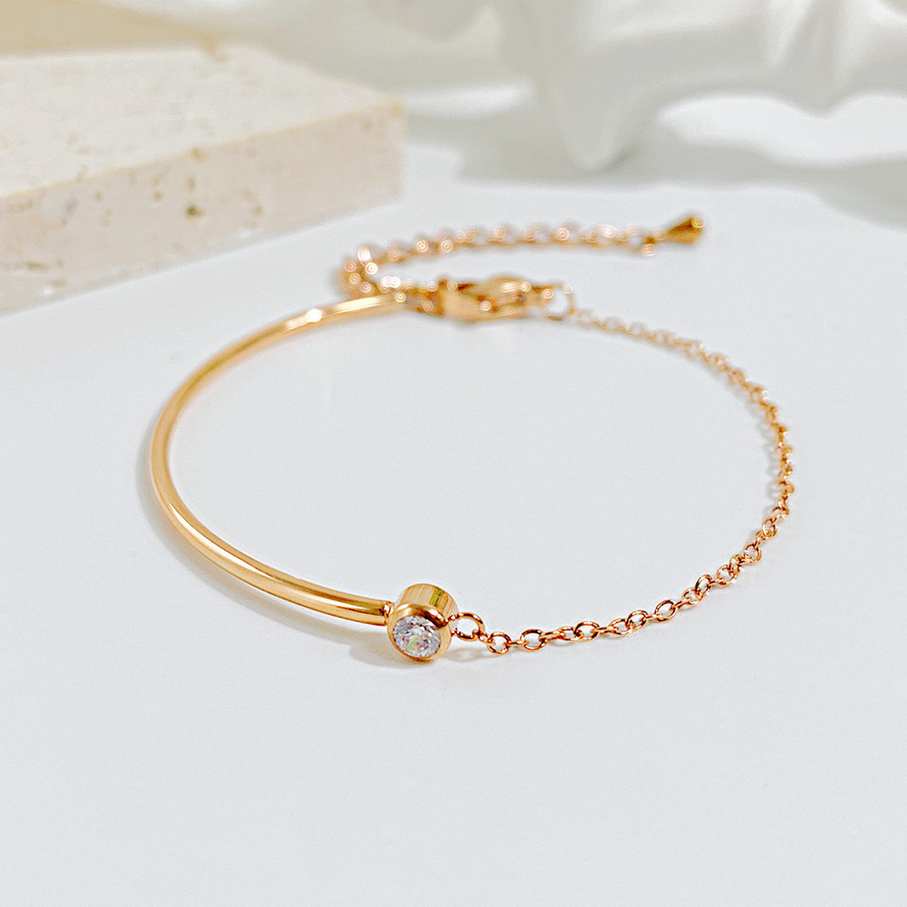 Diamond Bracelet Designer bangle Jewelry Luxury Splicing Chain Zircon Titanium Steel women's Bracelet
Diamond Bracelet Designer bangle Jewelry Luxury Splicing Chain Zircon Titanium Steel women's Bracelet