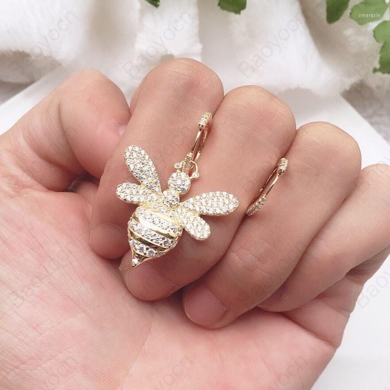 Dangle Earrings Baoyocn Brand 925 Sterling Silver Gold Color Asymmetry Bumble Bee Cubic Zirconia Stones Women The Adventurer Jewelry
Dangle Earrings Baoyocn Brand 925 Sterling Silver Gold Color Asymmetry Bumble Bee Cubic Zirconia Stones Women The Adventurer Jewelry