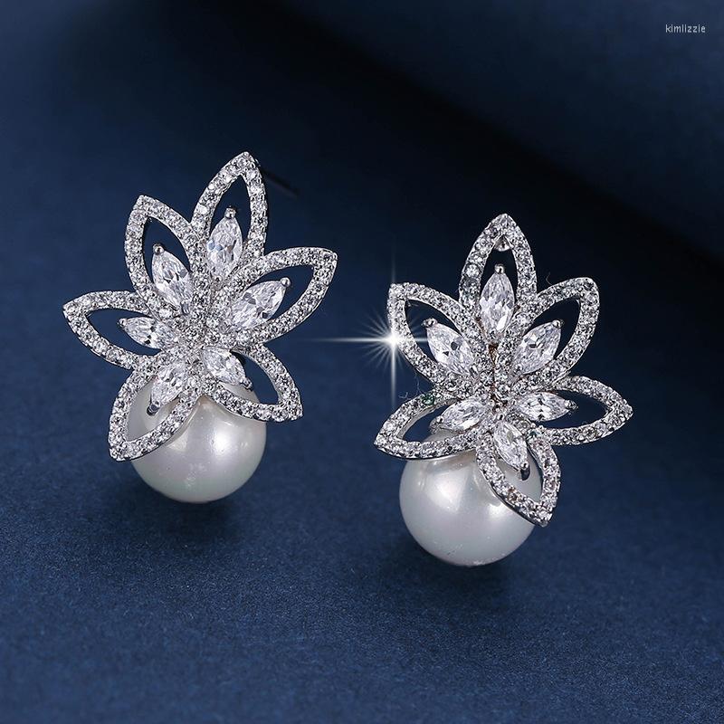 Stud Earrings Colorful Butterfly Fashion Design Alloy Flower Earring Hanging Pearl Full Diamond Metal Jewelry Accessory
Stud Earrings Colorful Butterfly Fashion Design Alloy Flower Earring Hanging Pearl Full Diamond Metal Jewelry Accessory