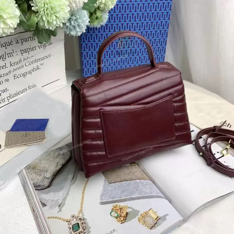 Fashion Women Elegant Crossbody Bags Luxurys Designers Handbag Tote Hobos Mesenger Bags Purse Wallets Artwork Plain Genuine Leather Hasp Handle Clutch Handbags, Red
Fashion Women Elegant Crossbody Bags Luxurys Designers Handbag Tote Hobos Mesenger Bags Purse Wallets Artwork Plain Genuine Leather Hasp Handle Clutch Handbags, Red