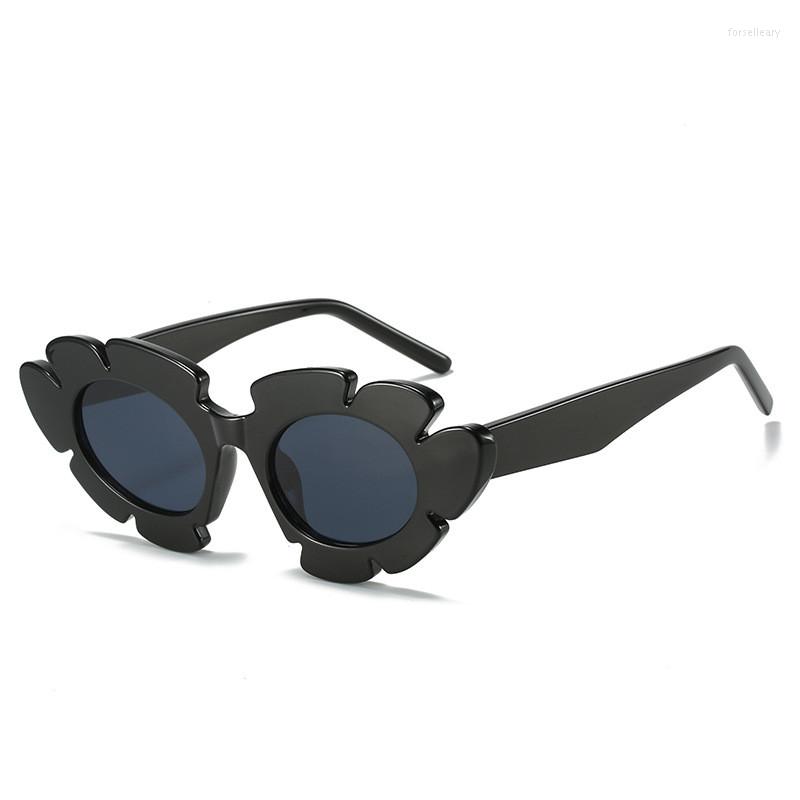 Sunglasses Fashion Holiday Women Sunscreen Sunvisors Chrysanthemum Style Personality UV400
Sunglasses Fashion Holiday Women Sunscreen Sunvisors Chrysanthemum Style Personality UV400