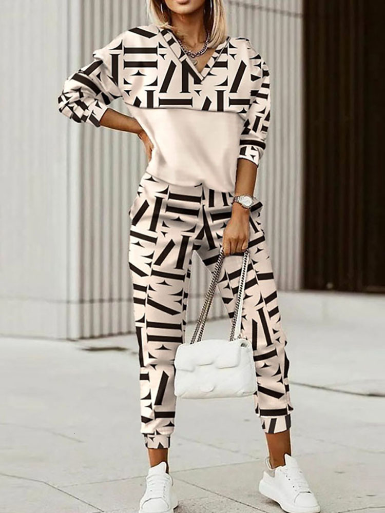 Women's Two Piece Pants Hooded Long Sleeve Spring Autumn Suit Women Print Tops Loose Set Vintage Patchwork Pockets Office Lady 221207, Blue chain(hooded)
Women's Two Piece Pants Hooded Long Sleeve Spring Autumn Suit Women Print Tops Loose Set Vintage Patchwork Pockets Office Lady 221207, Blue chain(hooded)