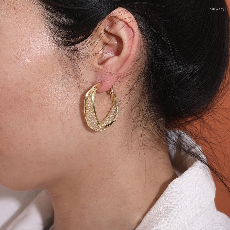 Hoop Earrings Hollow Square Mesh Trendy Autumn And Winter Design Sense Niche Exaggerated Ear Buckle
Hoop Earrings Hollow Square Mesh Trendy Autumn And Winter Design Sense Niche Exaggerated Ear Buckle