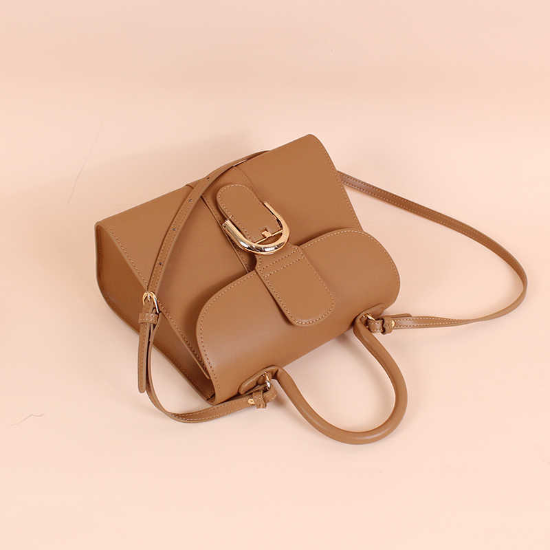 Bags Handbags Delv Belgium Classic Leather Elegant Fashion Designer Luxury 2022 Top Cowhide Handbag Women's Buckle Lady Niche U429, Black silver button small 20cm
Bags Handbags Delv Belgium Classic Leather Elegant Fashion Designer Luxury 2022 Top Cowhide Handbag Women's Buckle Lady Niche U429, Black silver button small 20cm