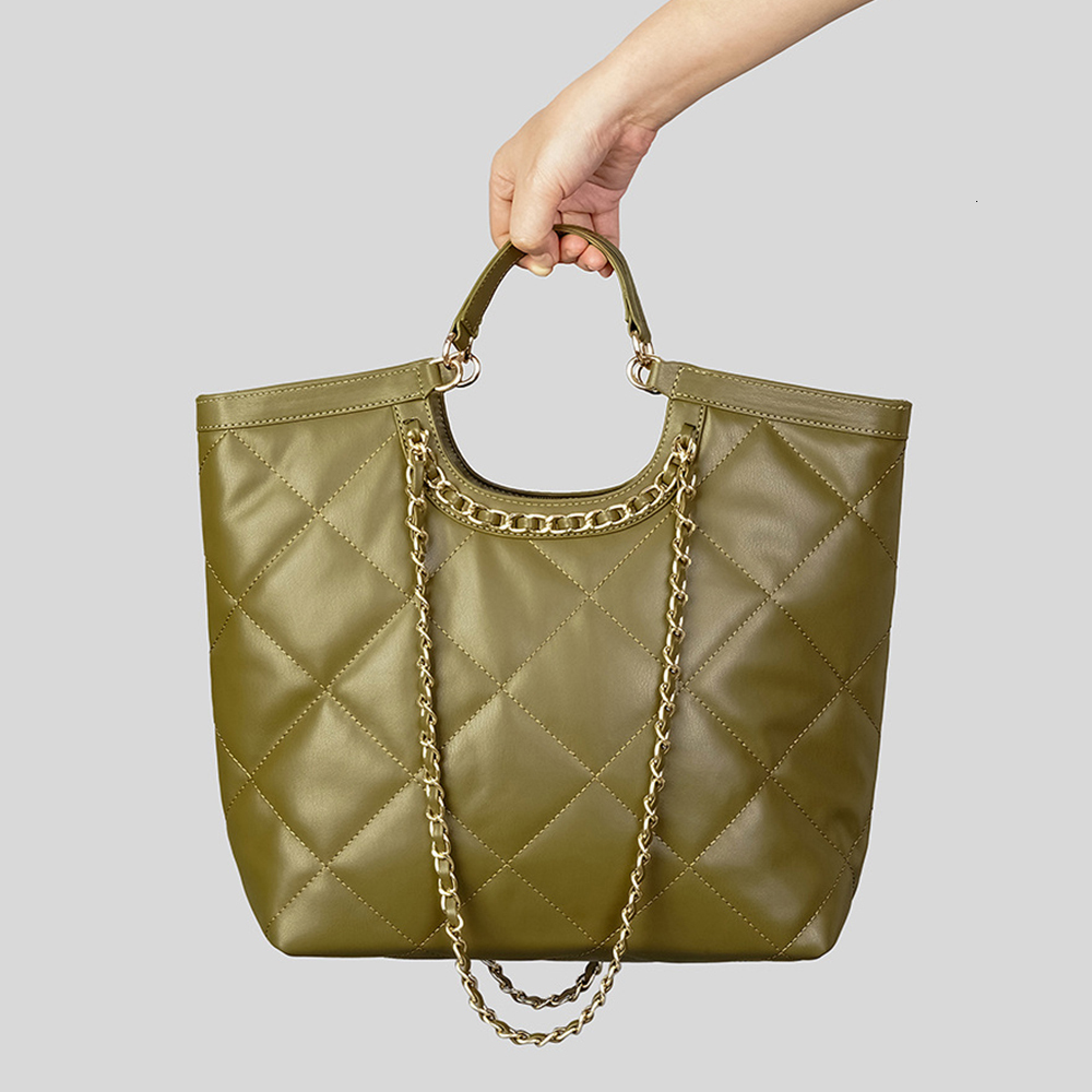 Evening Bags Luxury Quilted Women s Handbags Designer Chains Shoulder for Women 2023 Lingge Shopper Purses Padded Tote Soft PU Clutch 221208, Khaki
Evening Bags Luxury Quilted Women s Handbags Designer Chains Shoulder for Women 2023 Lingge Shopper Purses Padded Tote Soft PU Clutch 221208, Khaki