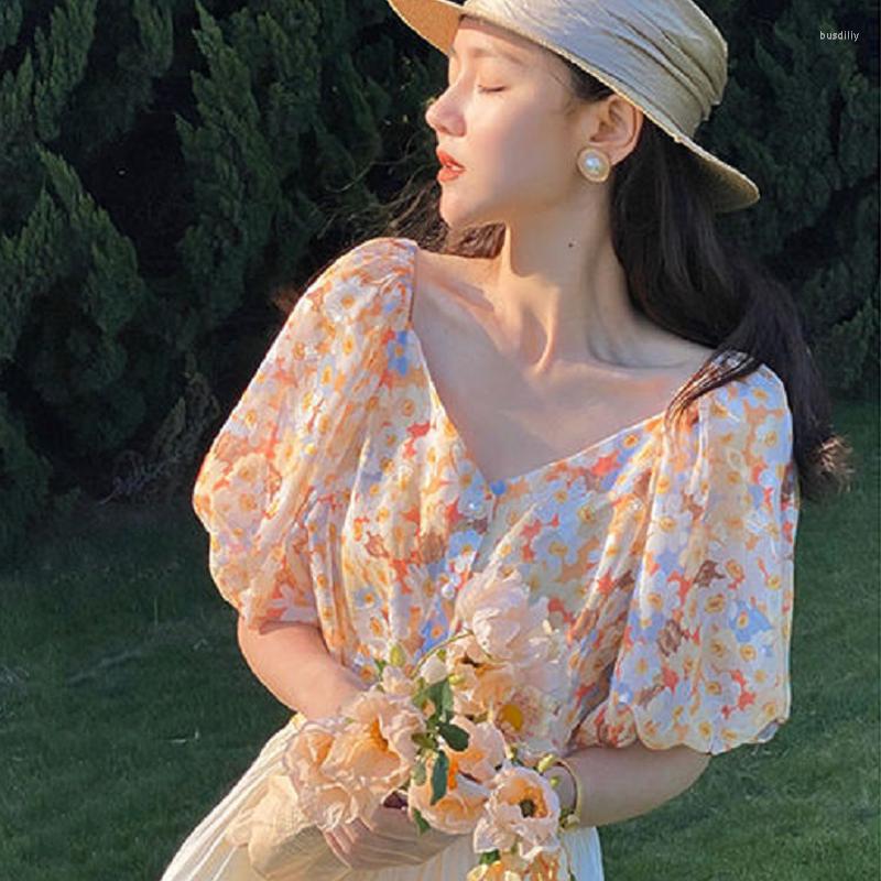 Women' Blouses 2022 Summer Fashion Puff Short Sleeve Chiffon Blouse Shirt Prairie Chic Stlye Women Floral Shirts Button Up V Neck Female, Purple
Women' Blouses 2022 Summer Fashion Puff Short Sleeve Chiffon Blouse Shirt Prairie Chic Stlye Women Floral Shirts Button Up V Neck Female, Purple