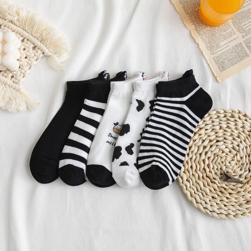 Women Socks 5 Pairs Breathable Novelty Girls Cute Cows Embroidery Comfortable Cotton Ankle Wholesale, Colors e
Women Socks 5 Pairs Breathable Novelty Girls Cute Cows Embroidery Comfortable Cotton Ankle Wholesale, Colors e