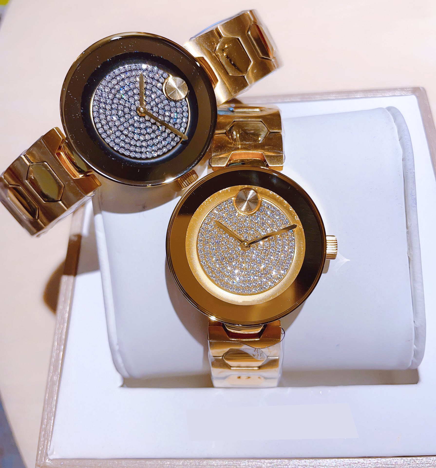 Designer watches rose gold black classic womens watch Swiss movement stainless steel case strap K1 crystal glass size 36mm watch, Rose gold black 01
Designer watches rose gold black classic womens watch Swiss movement stainless steel case strap K1 crystal glass size 36mm watch, Rose gold black 01