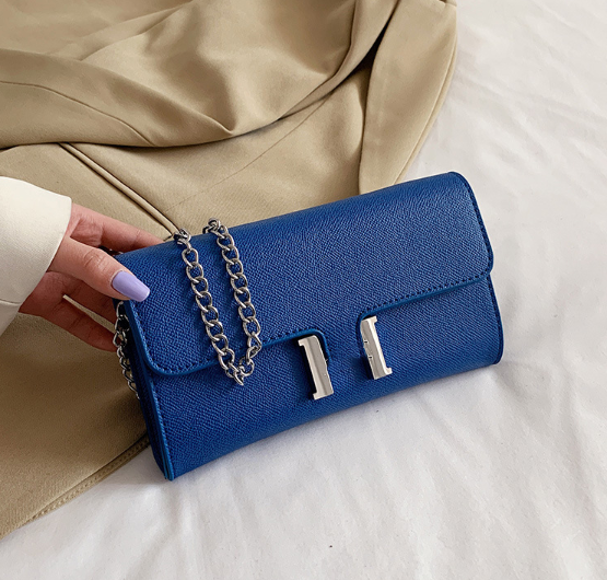 All-Match Solid Color New Chain Bags European and American Style Letter Lock Crossbody Small Bag Long Wallet, 22*12*3cm
All-Match Solid Color New Chain Bags European and American Style Letter Lock Crossbody Small Bag Long Wallet, 22*12*3cm