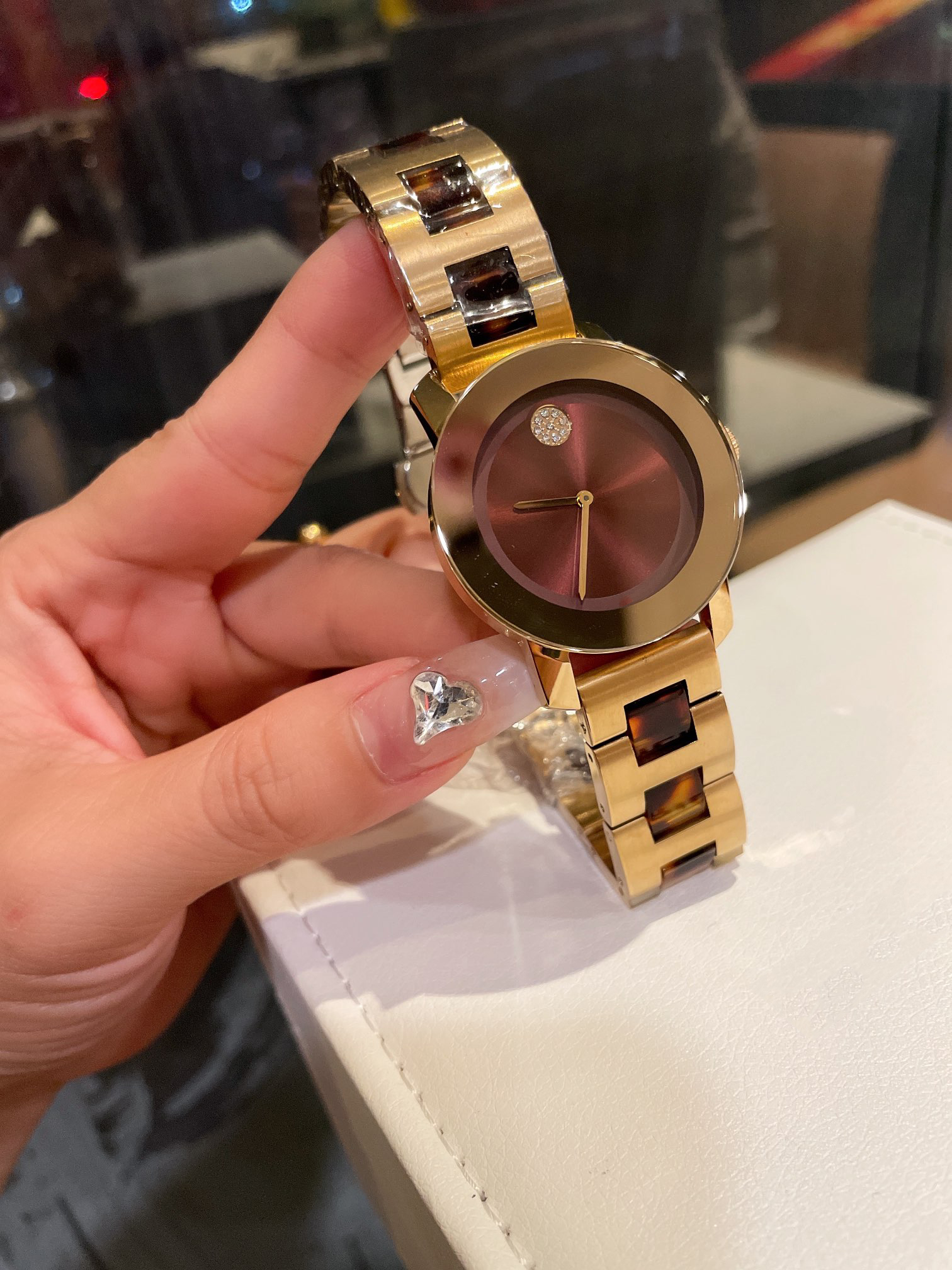 Womens 36mm designer watch Swiss movement stainless steel case strap crystal glass, White
Womens 36mm designer watch Swiss movement stainless steel case strap crystal glass, White