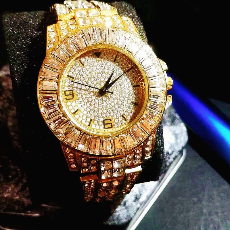Wristwatches Watches For Men Luxury Hiphop Full Iced Out Hip Hop Ropper Gold Rhinestone Quartz Square Wristwatch Relogio Masculino, Crosegold
Wristwatches Watches For Men Luxury Hiphop Full Iced Out Hip Hop Ropper Gold Rhinestone Quartz Square Wristwatch Relogio Masculino, Crosegold