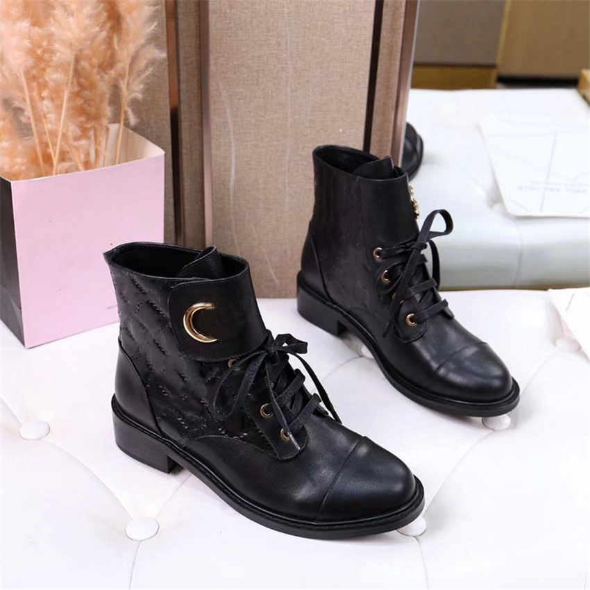 Top Design Winter Boots Fashion Women Vintage GGity Decorative Leather Cotton Cloth Wool Warm Keeping High Heel Thick Sole Snow Flat Socks Shoes 04-07
Top Design Winter Boots Fashion Women Vintage GGity Decorative Leather Cotton Cloth Wool Warm Keeping High Heel Thick Sole Snow Flat Socks Shoes 04-07