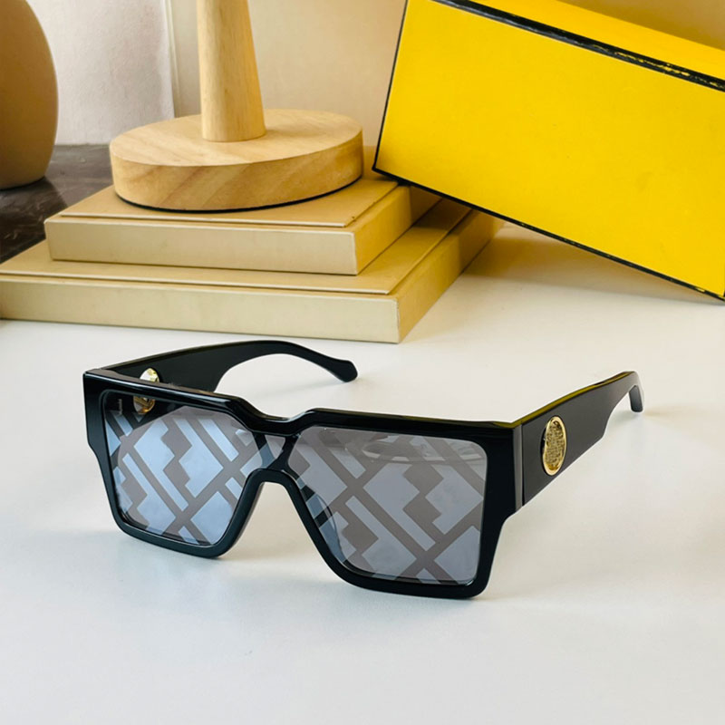 Designer Men and sunglass Women Sunglasses 0488S new luxury fashion retro UV protection random box
Designer Men and sunglass Women Sunglasses 0488S new luxury fashion retro UV protection random box
