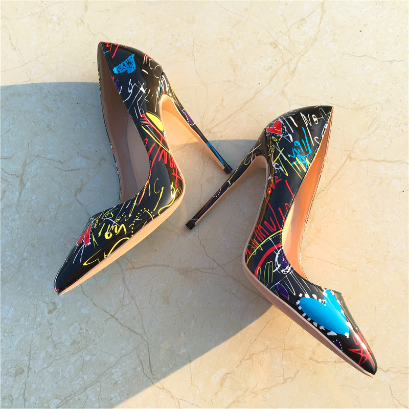 Charming Ladies Multi-color Graffiti High Heel Shoes Colorized Silk graffiti high heels Heels 12cm Wedding Pumps Shallow Size 34-44, With box + red dust bag
Charming Ladies Multi-color Graffiti High Heel Shoes Colorized Silk graffiti high heels Heels 12cm Wedding Pumps Shallow Size 34-44, With box + red dust bag