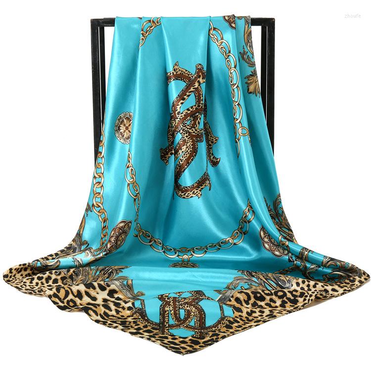 Scarves 2022 Fashion Women's Classic Geometric Plaid Flower Chain Female Bandana Square Ladies Muslim Head Satin 90 90cm
Scarves 2022 Fashion Women's Classic Geometric Plaid Flower Chain Female Bandana Square Ladies Muslim Head Satin 90 90cm