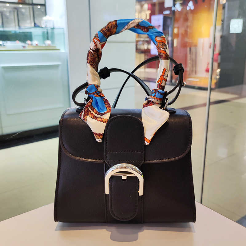 Bags Handbags Delv Belgium Classic Leather Elegant Fashion Designer Luxury Royal Women's Buckle Manual Small Saddle Portable Diagonal Lady n, Litchi grain burnt sugar color
Bags Handbags Delv Belgium Classic Leather Elegant Fashion Designer Luxury Royal Women's Buckle Manual Small Saddle Portable Diagonal Lady n, Litchi grain burnt sugar color
