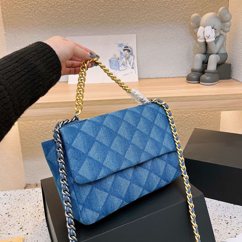Luxury Women 19 Printing Tanning Designer Crossbody Bag Large Capacity Lattice Quilted Classic Flap Shoulder Bag Multi Pochettes Retro Fanny Packs Suitcases 26CM, Blue
Luxury Women 19 Printing Tanning Designer Crossbody Bag Large Capacity Lattice Quilted Classic Flap Shoulder Bag Multi Pochettes Retro Fanny Packs Suitcases 26CM, Blue