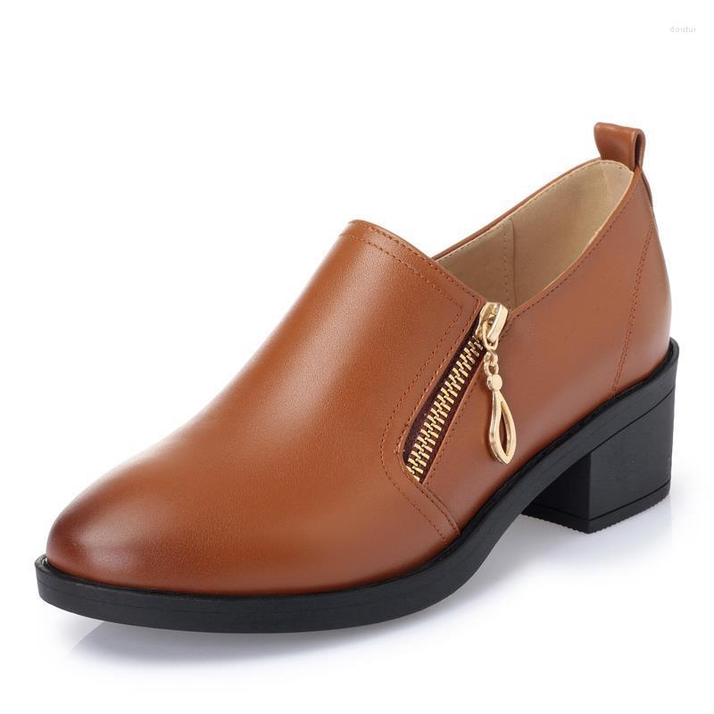 Dress Shoes Women 2022 Autumn Genuine Leather Plus Size 35 43 Ladies Fashion Business, Black
Dress Shoes Women 2022 Autumn Genuine Leather Plus Size 35 43 Ladies Fashion Business, Black